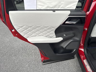 2025 Mitsubishi Outlander PHEV SEL