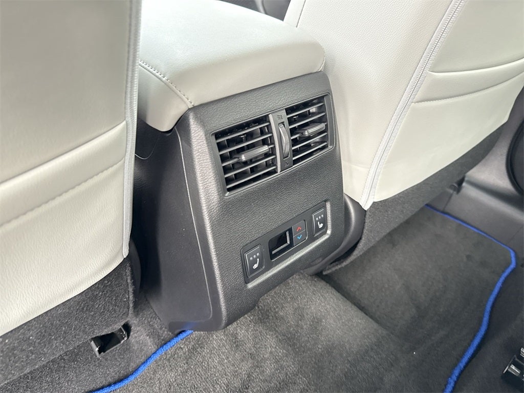 2025 Mitsubishi Outlander PHEV SEL