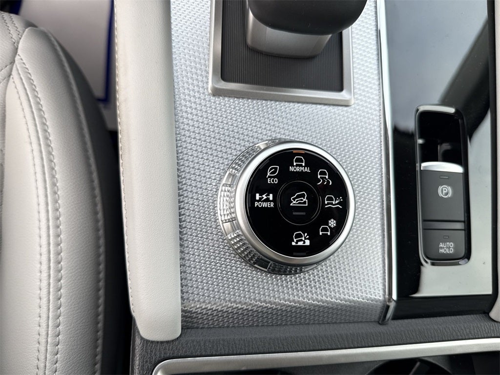 2025 Mitsubishi Outlander PHEV SEL