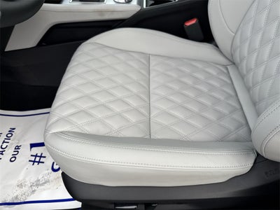 2025 Mitsubishi Outlander PHEV SEL