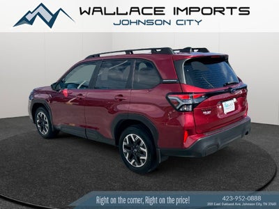 2025 Subaru Forester Base