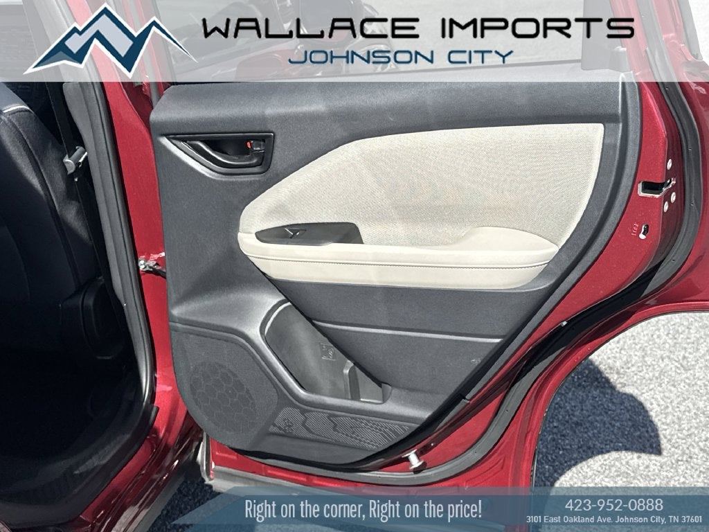 2025 Subaru Forester Base