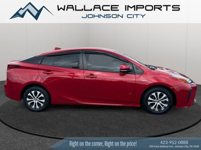 2022 Toyota Prius LE