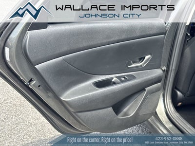 2024 Hyundai Elantra SE