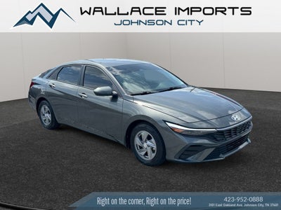 2024 Hyundai Elantra SE