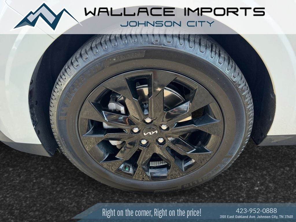 2022 Kia Carnival SX